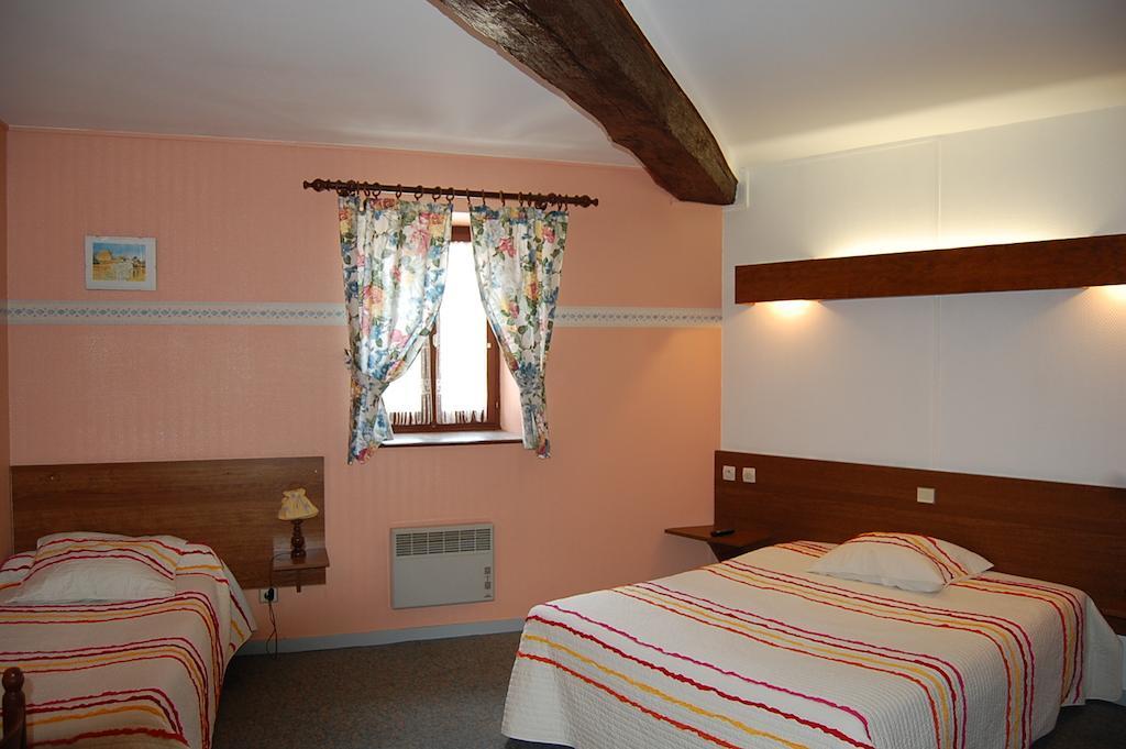 Hotel Du Donjon Champlitte-et-le-Prélot Esterno foto